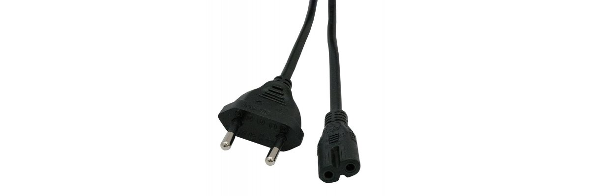 [PS4] Ist das Strom Kabel vorhanden und intakt?