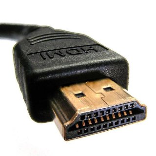 Ja ein HDMI-Anschlusskabel ist vorhanden und intakt [ONE]